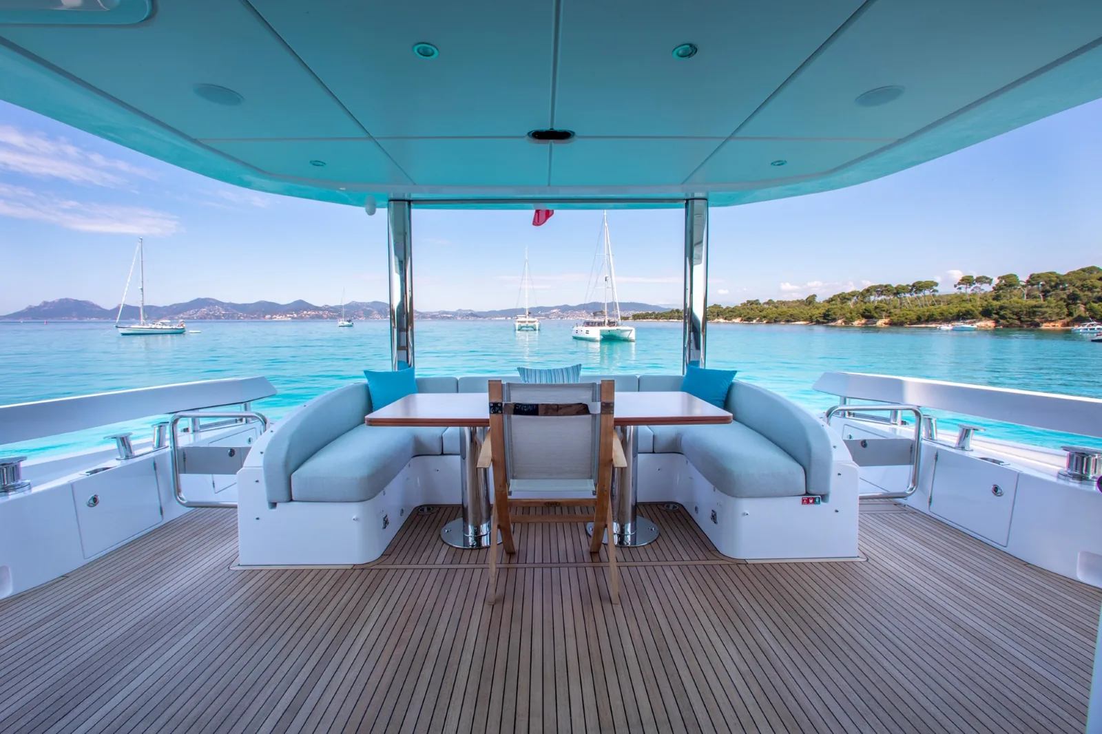 IMAGINE - photo 8 yacht charter Cannes