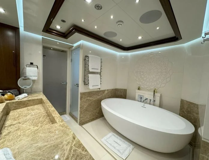IMMERSIVE - photo 5, IMMERSIVE yacht charter
