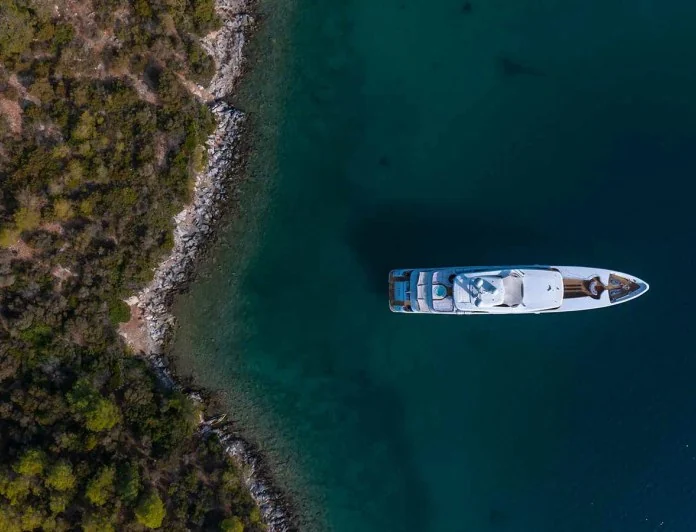 IMMERSIVE - photo 12, IMMERSIVE yacht charter