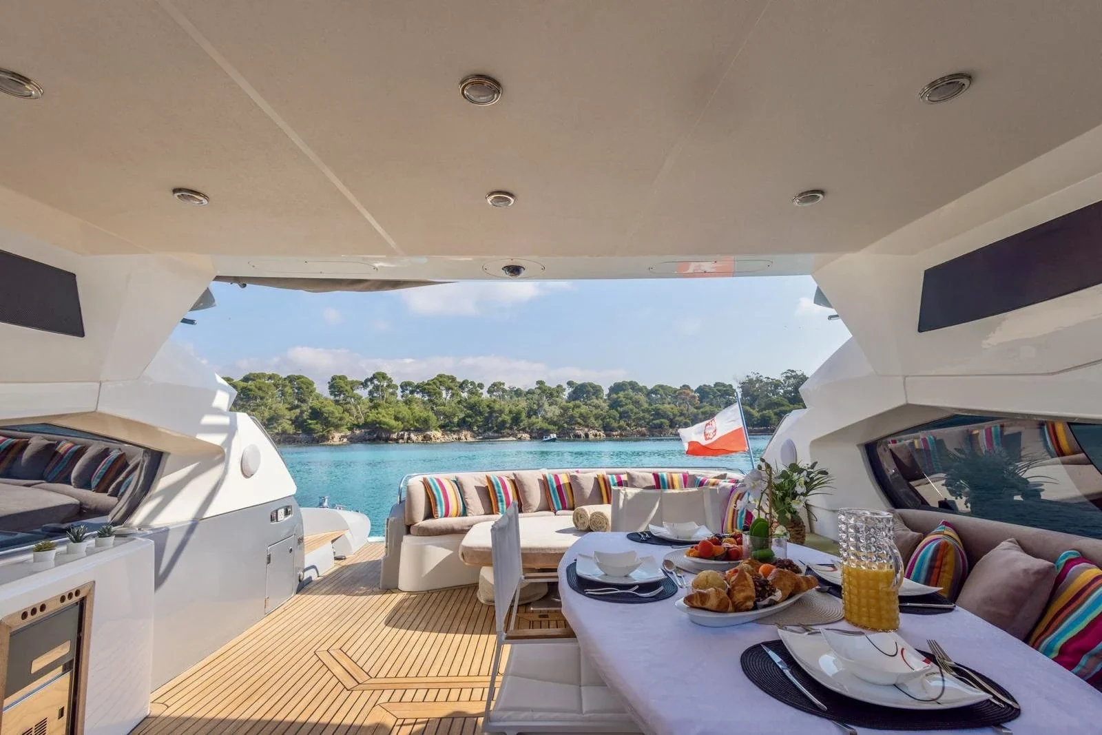 Imperium - photo 11 yacht charter Cannes