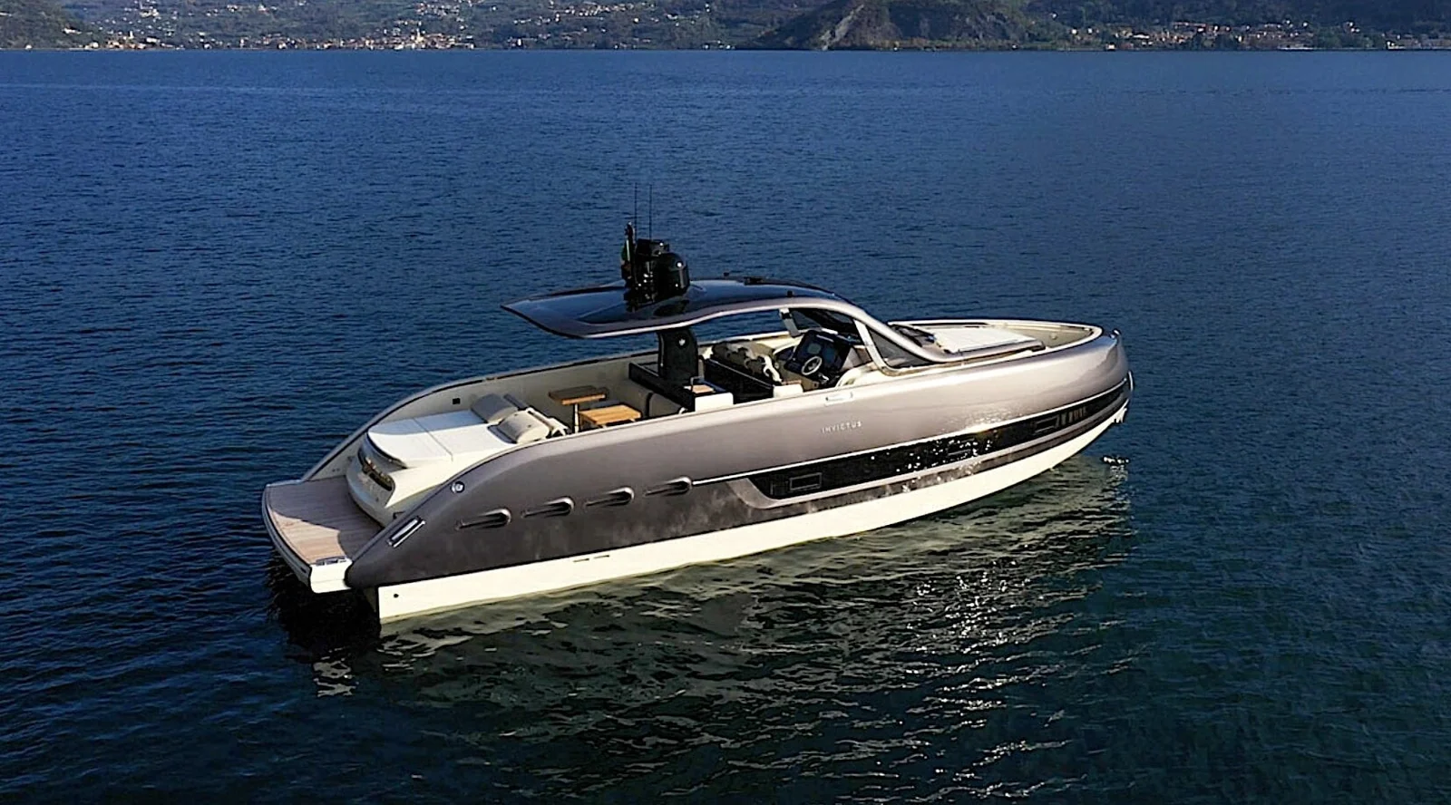 Invictus TT460 - photo 3 yacht charter Cannes