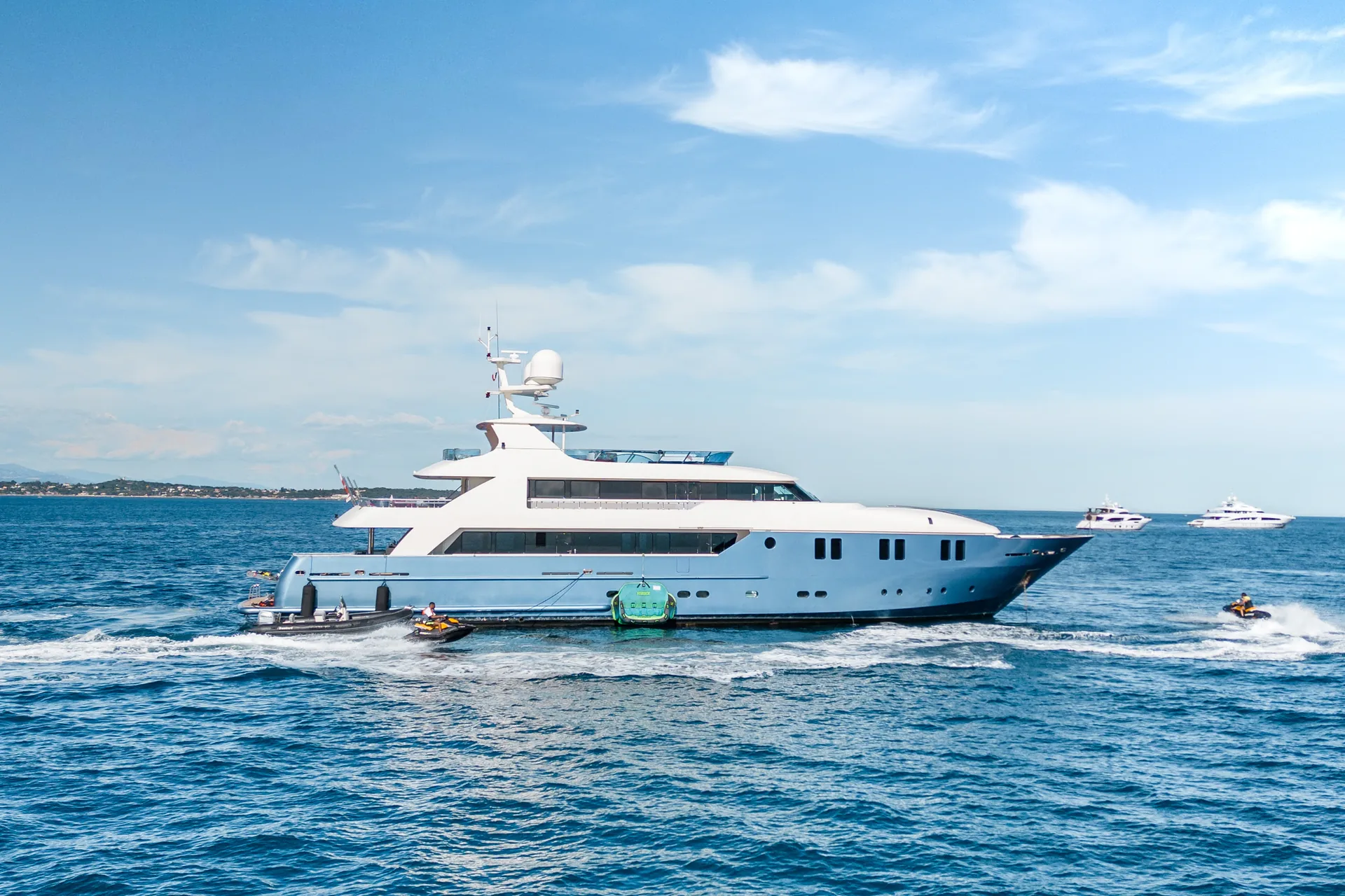 Irama - photo 1 yacht charter Cannes