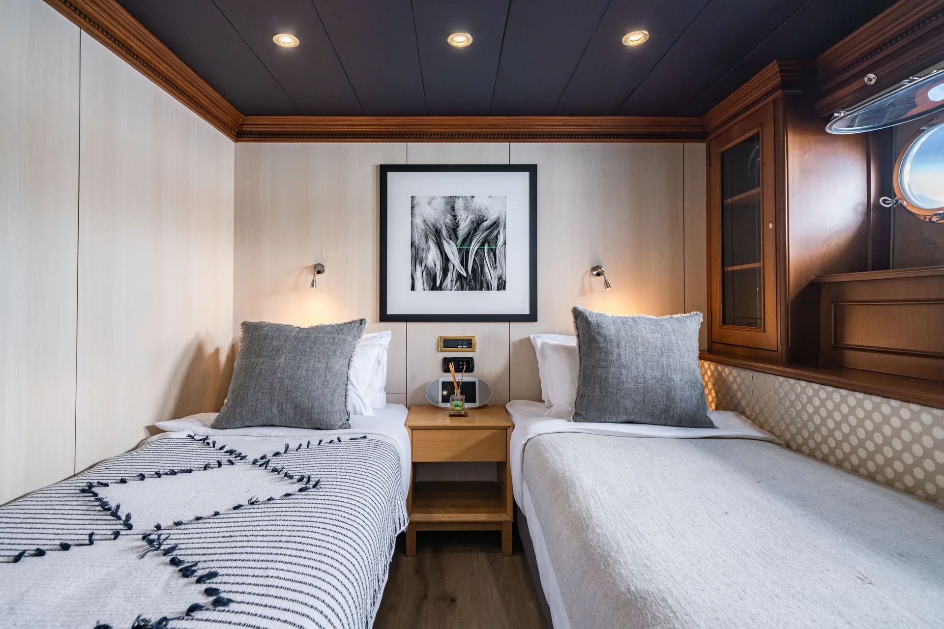 Irama - photo 24 yacht charter Cannes