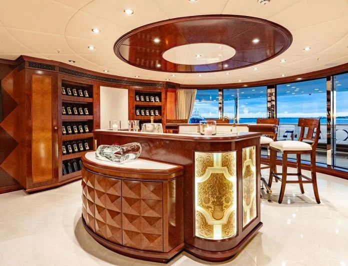 IRON BLONDE - photo 2, IRON BLONDE yacht charter