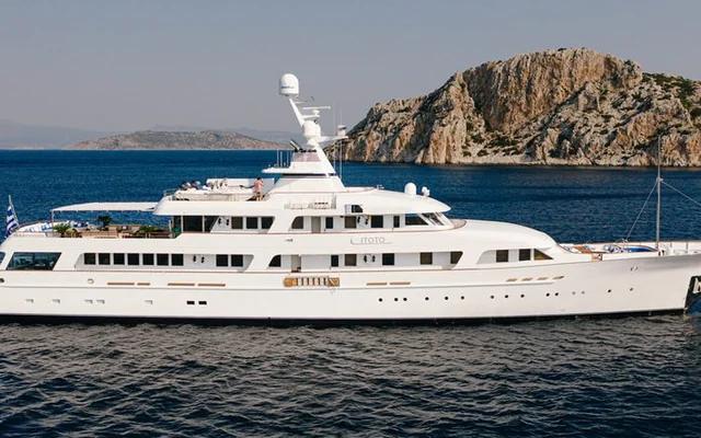 ITOTO - superyacht for week charter