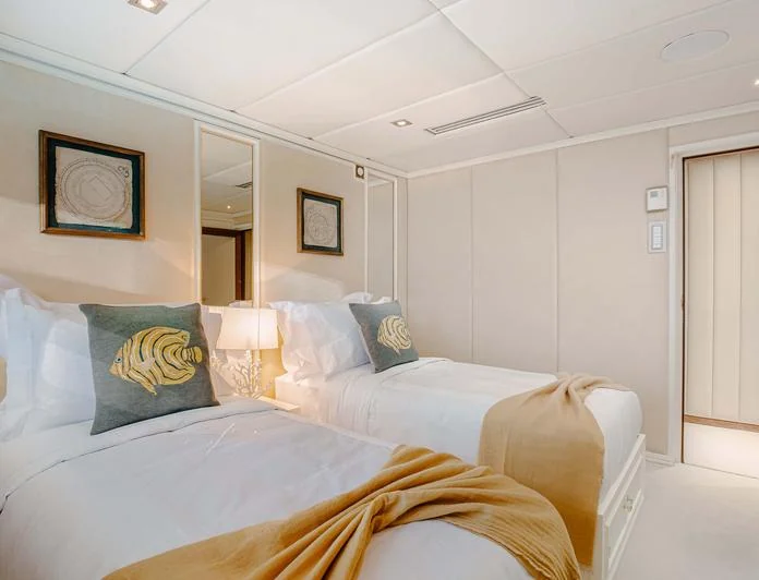 ITOTO - photo 7, ITOTO yacht charter