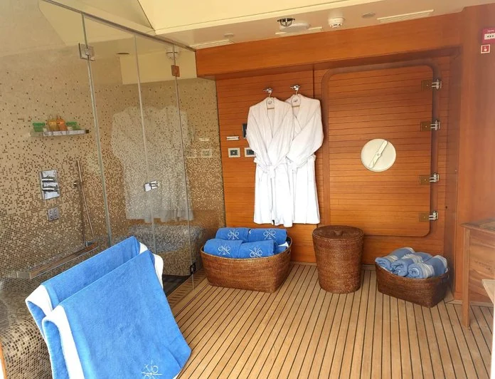ITOTO - photo 8, ITOTO yacht charter