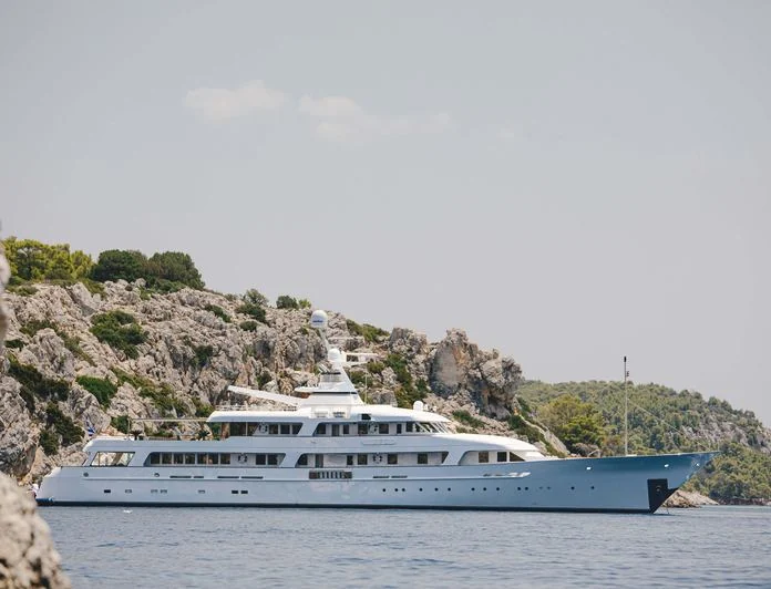 ITOTO - photo 17, ITOTO yacht charter