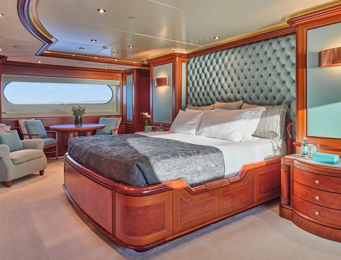 JO I - photo 9, JO I yacht charter