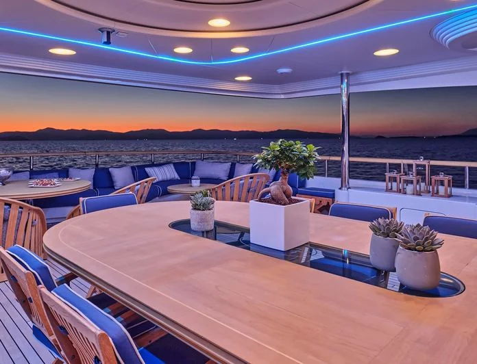 JO I - photo 18, JO I yacht charter