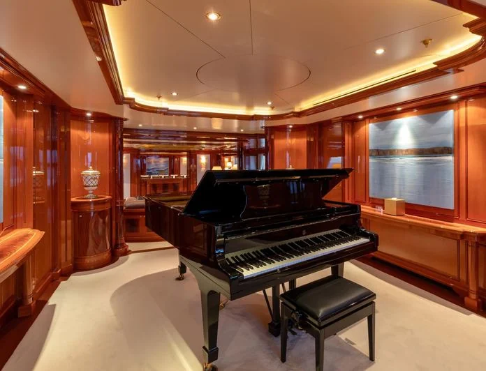 JOIA THE CROWN JEWEL - photo 2, JOIA THE CROWN JEWEL yacht charter