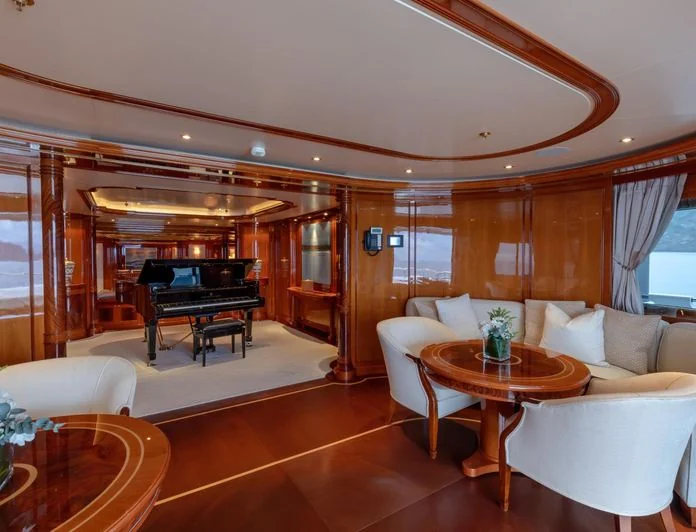 JOIA THE CROWN JEWEL - photo 3, JOIA THE CROWN JEWEL yacht charter