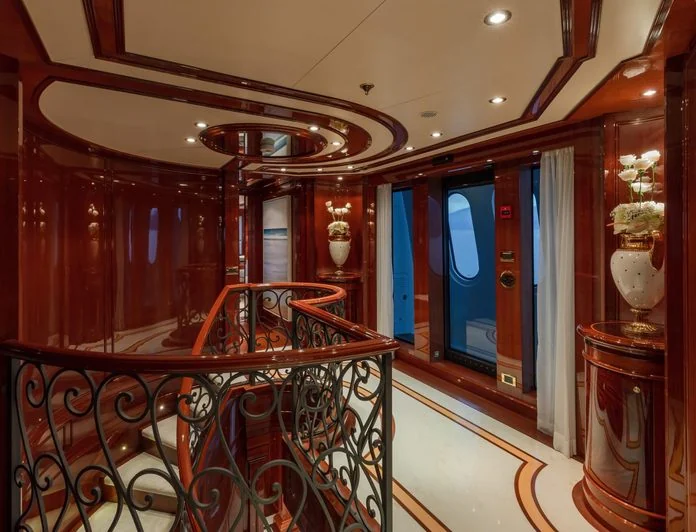 JOIA THE CROWN JEWEL - photo 7, JOIA THE CROWN JEWEL yacht charter