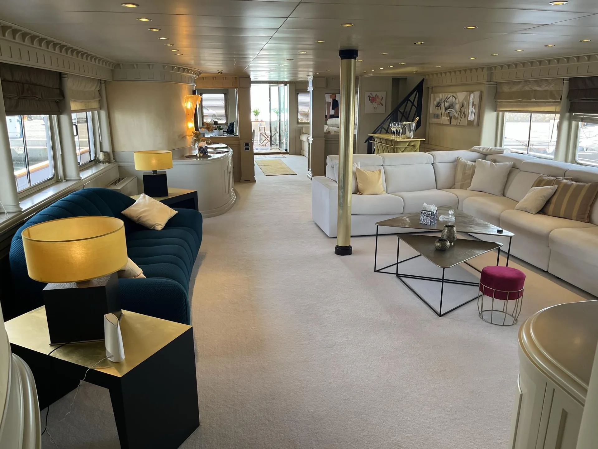 Jojo - photo 7 yacht charter Cannes