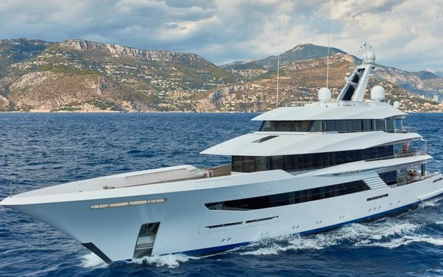 JOY - superyacht for week charter