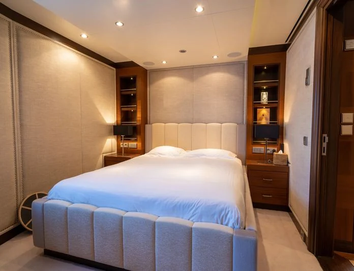 KAISER - photo 7, KAISER yacht charter