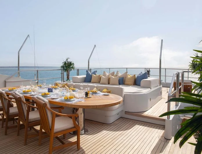 LA BLANCA - photo 8, LA BLANCA yacht charter