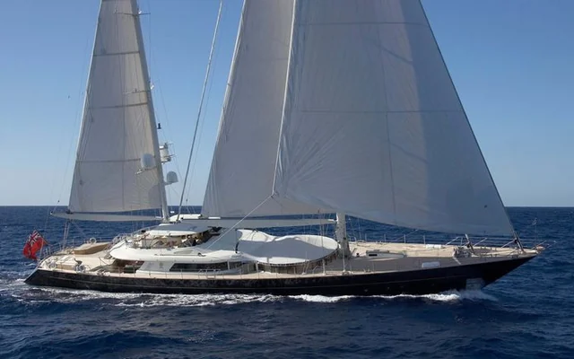 LA LUNA - sailing yacht for week charter