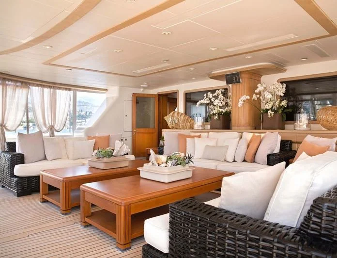 LA LUNA - photo 2, LA LUNA yacht charter