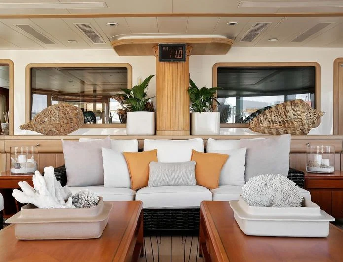 LA LUNA - photo 3, LA LUNA yacht charter