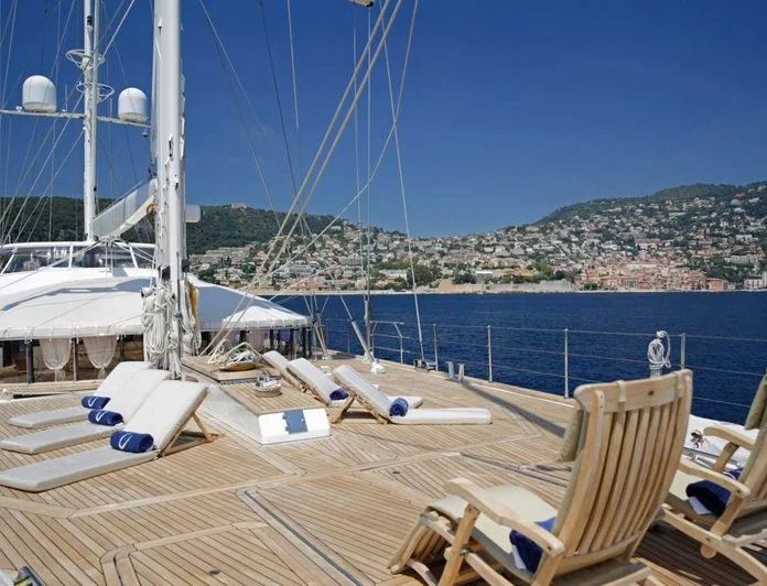 LA LUNA - photo 11, LA LUNA yacht charter