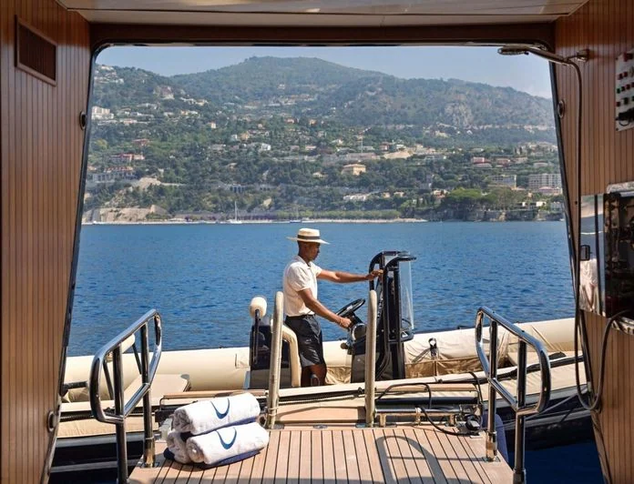 LA LUNA - photo 13, LA LUNA yacht charter