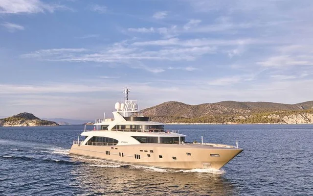 LA PELLEGRINA 1 - superyacht for week charter