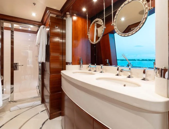 LADY B - photo 8, LADY B yacht charter