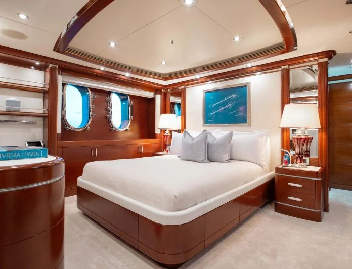 LADY B - photo 9, LADY B yacht charter