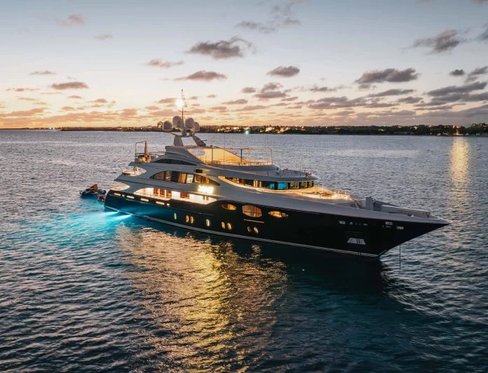 LADY B - photo 18, LADY B yacht charter