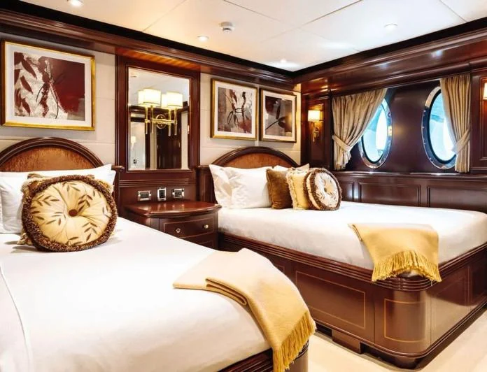 LADY BETH - photo 9, LADY BETH yacht charter