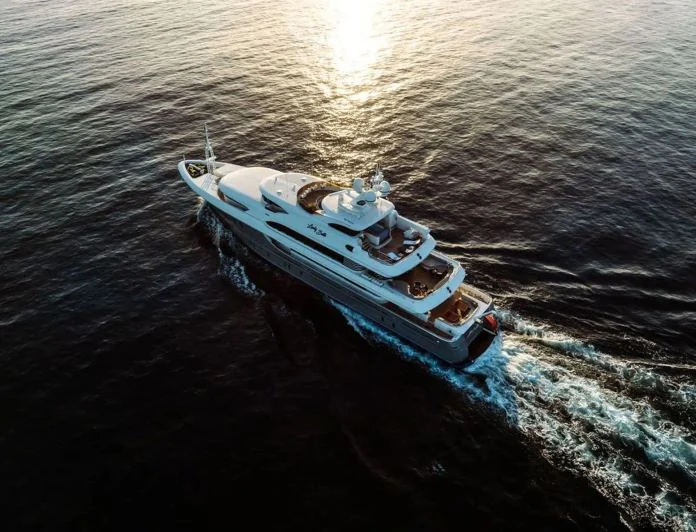 LADY BETH - photo 20, LADY BETH yacht charter