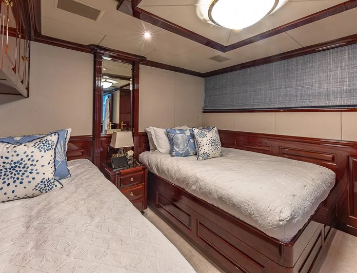LADY ELAINE - photo 11, LADY ELAINE yacht charter