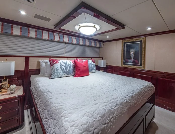LADY ELAINE - photo 12, LADY ELAINE yacht charter