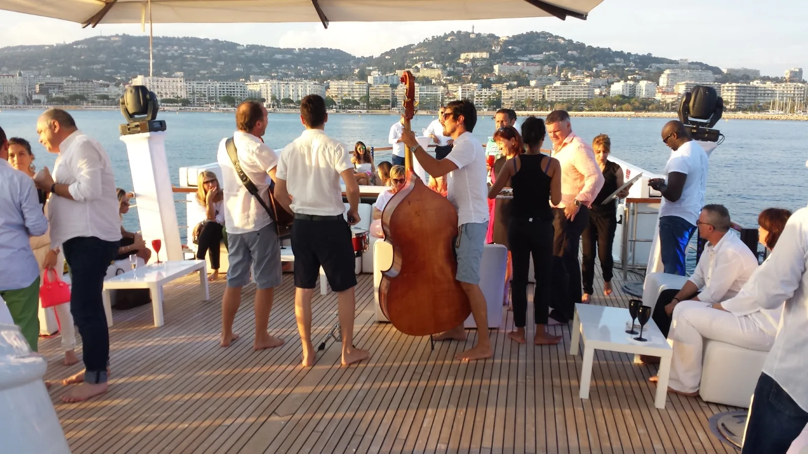 LADY JERSEY - photo 9 yacht charter Cannes