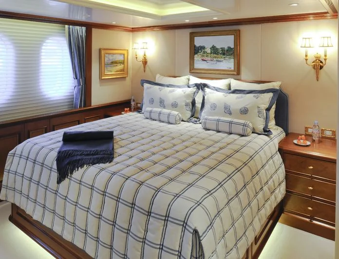 LADY KATHRYN V - photo 11, LADY KATHRYN V yacht charter