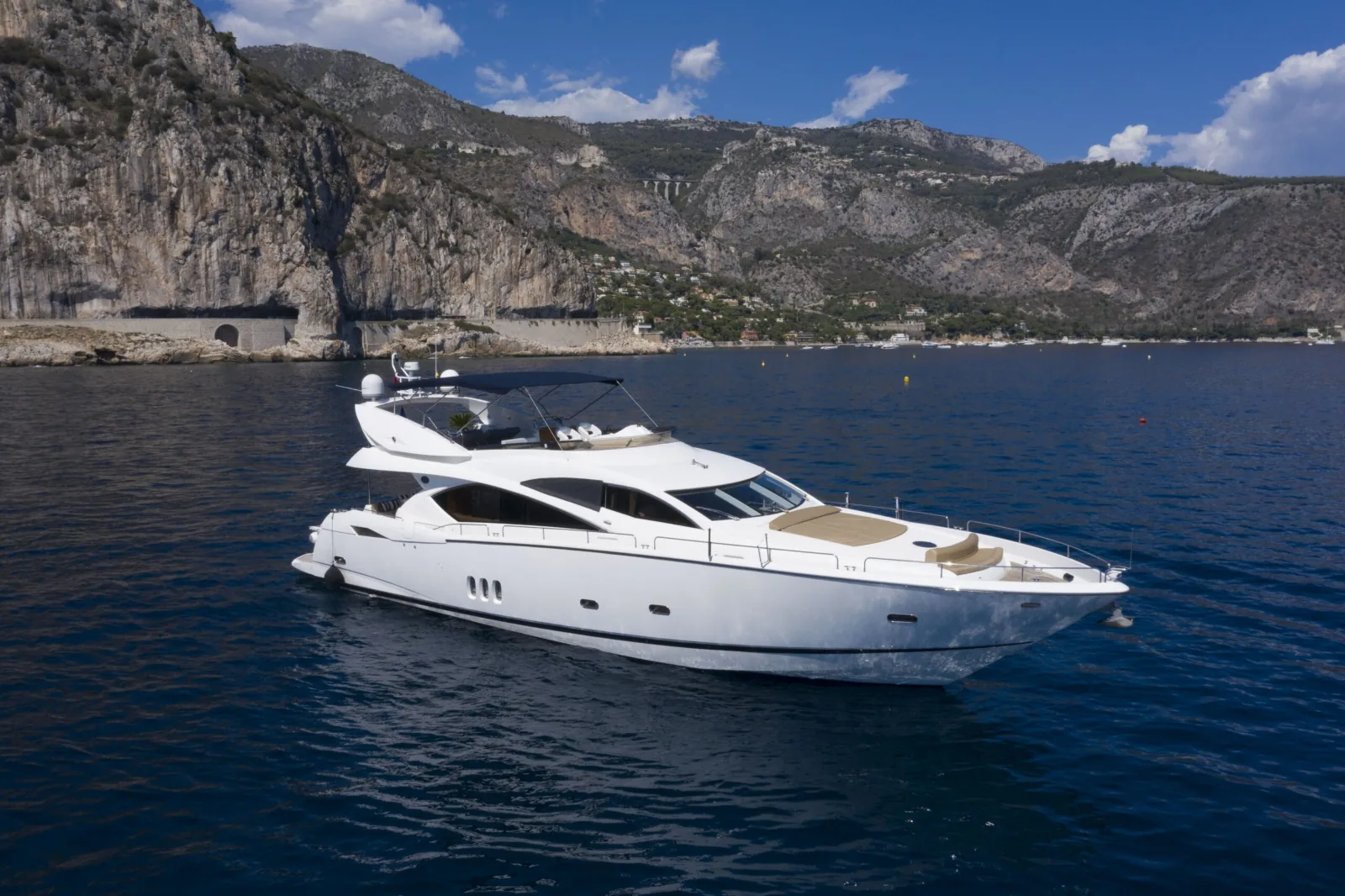 LADY YOUSRA - photo 4 yacht charter Cannes