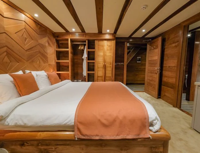 LAMIMA - photo 4, LAMIMA yacht charter