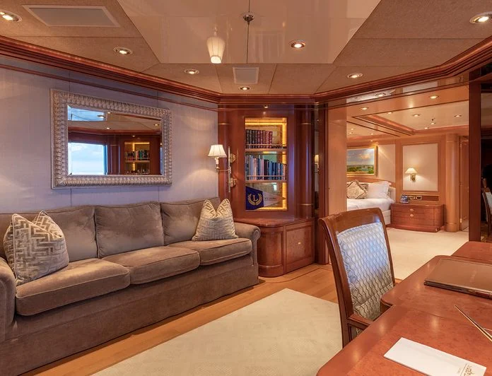 LAUREL - photo 8, LAUREL yacht charter