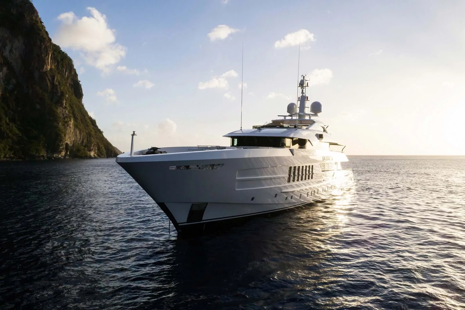 LAURENTIA - photo 3 yacht charter Cannes