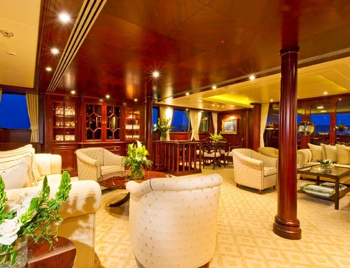 LEGEND - photo 2, LEGEND yacht charter