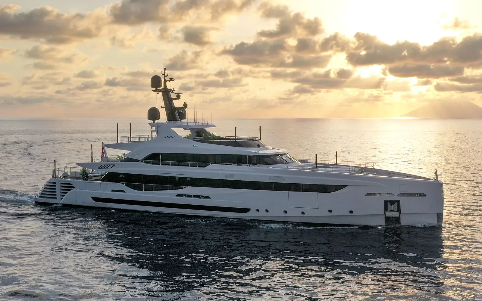 LEL - photo 1 yacht charter Cannes