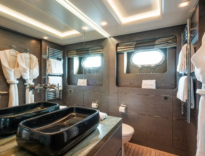 LIBERTY - photo 8, LIBERTY yacht charter