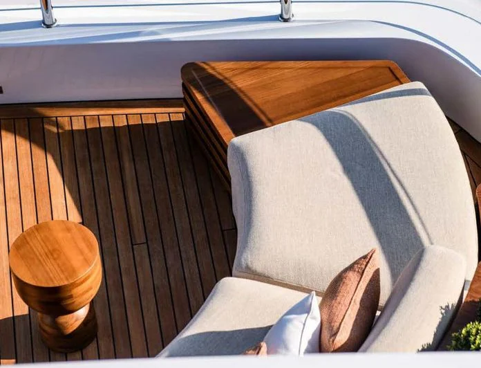 LIFE SAGA - photo 8, LIFE SAGA yacht charter