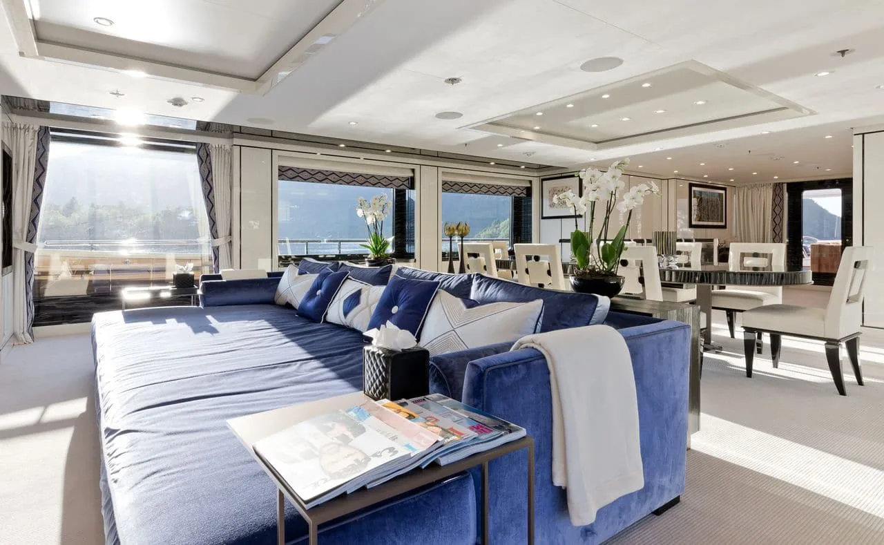 LILI - photo 13 yacht charter Cannes