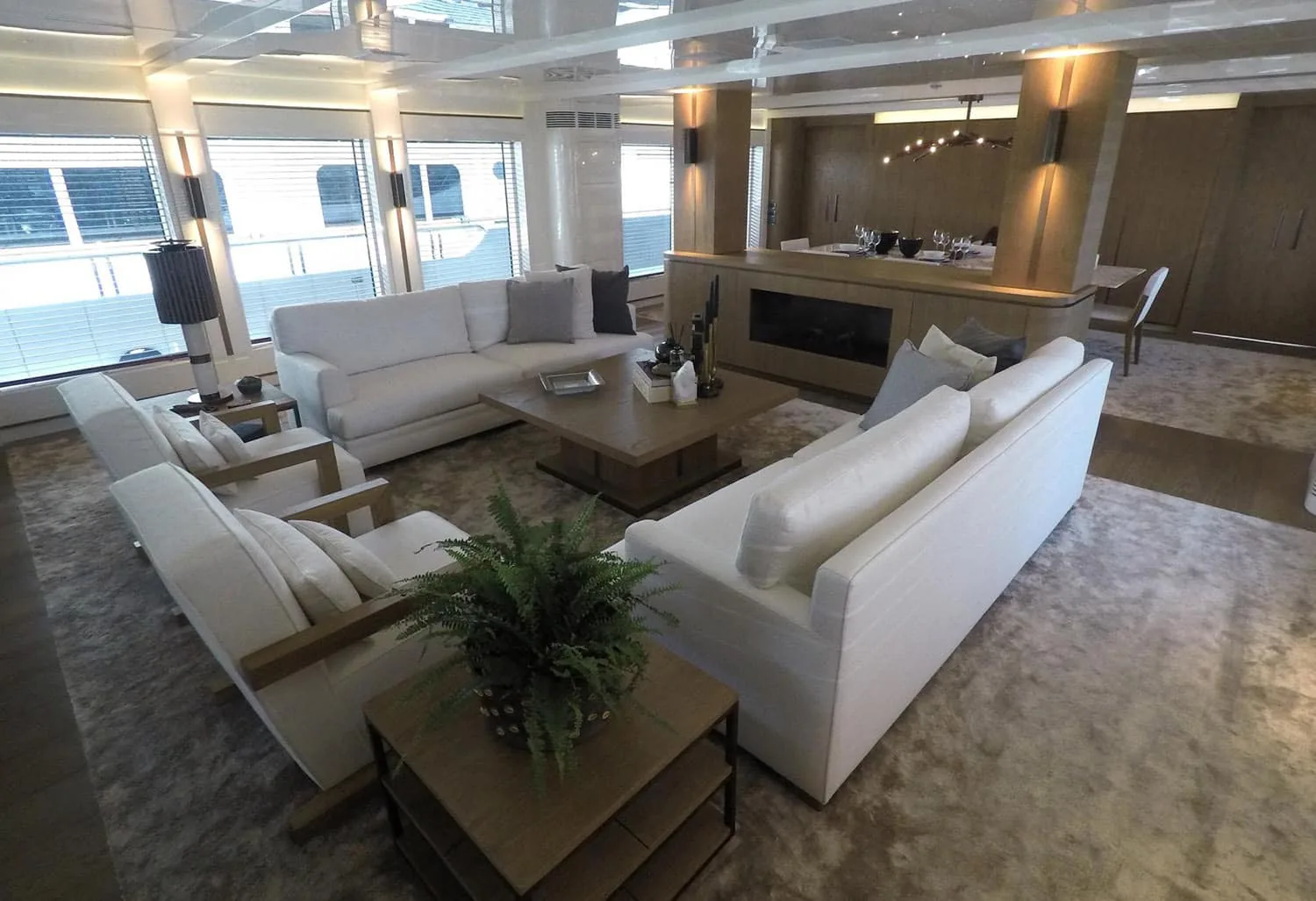 LIQUID SKY - photo 13 yacht charter Cannes