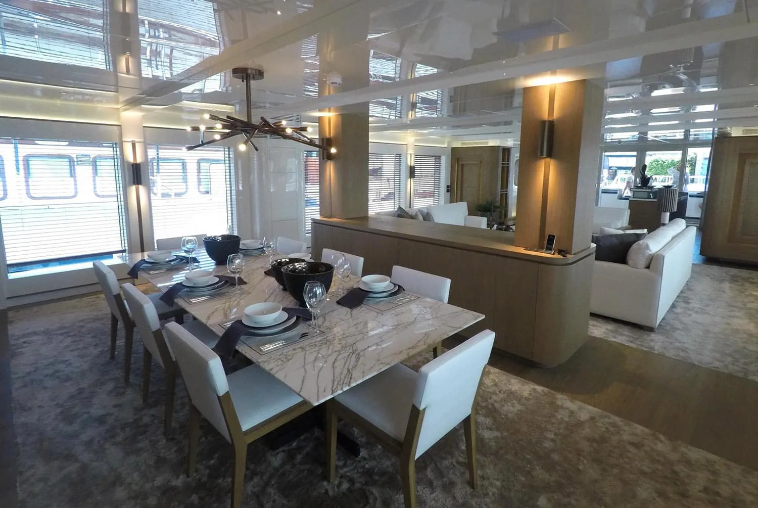 LIQUID SKY - photo 15 yacht charter Cannes