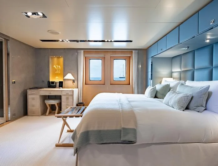LOON - photo 11, LOON yacht charter