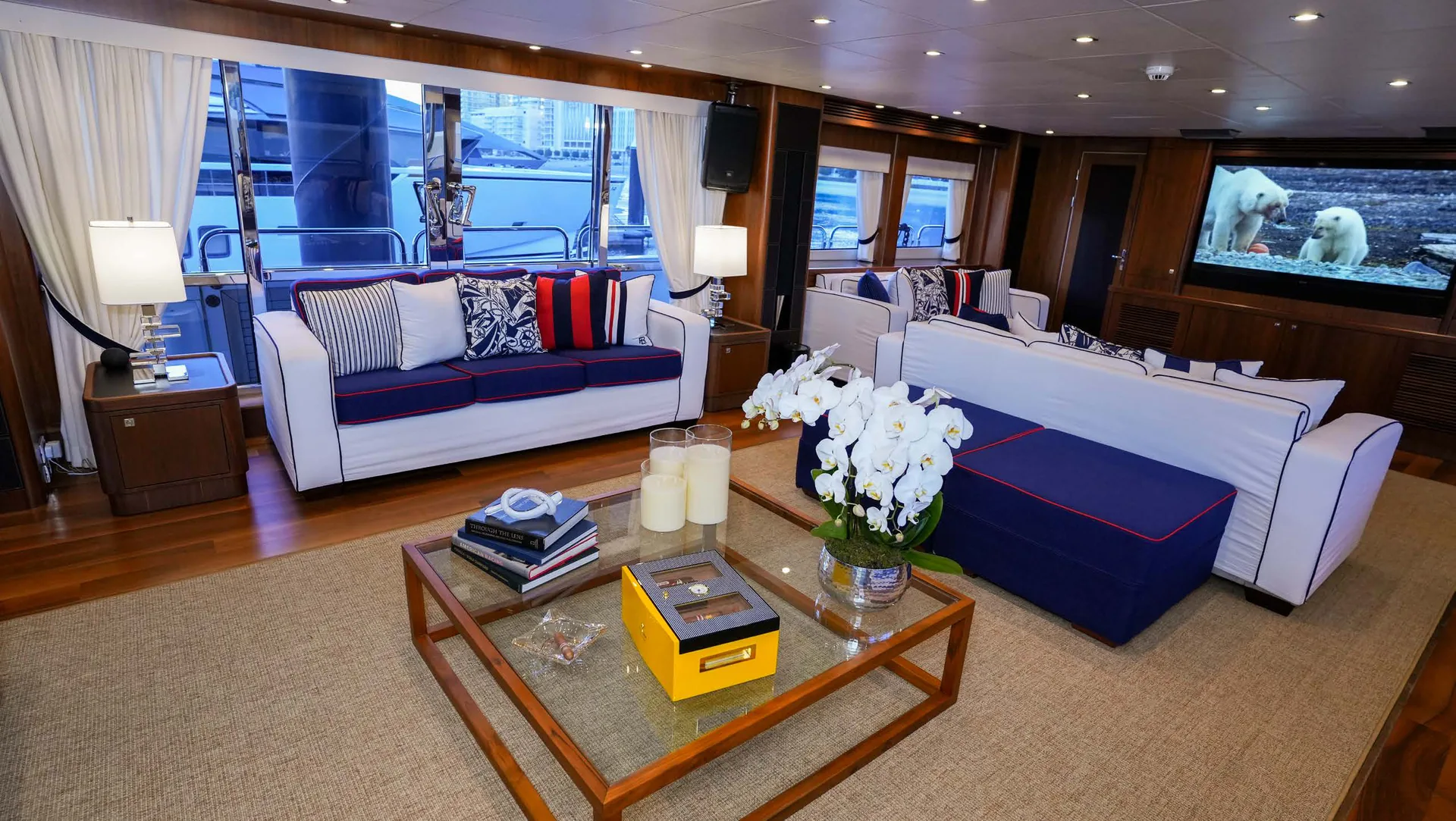 Lucien - photo 10 yacht charter Cannes