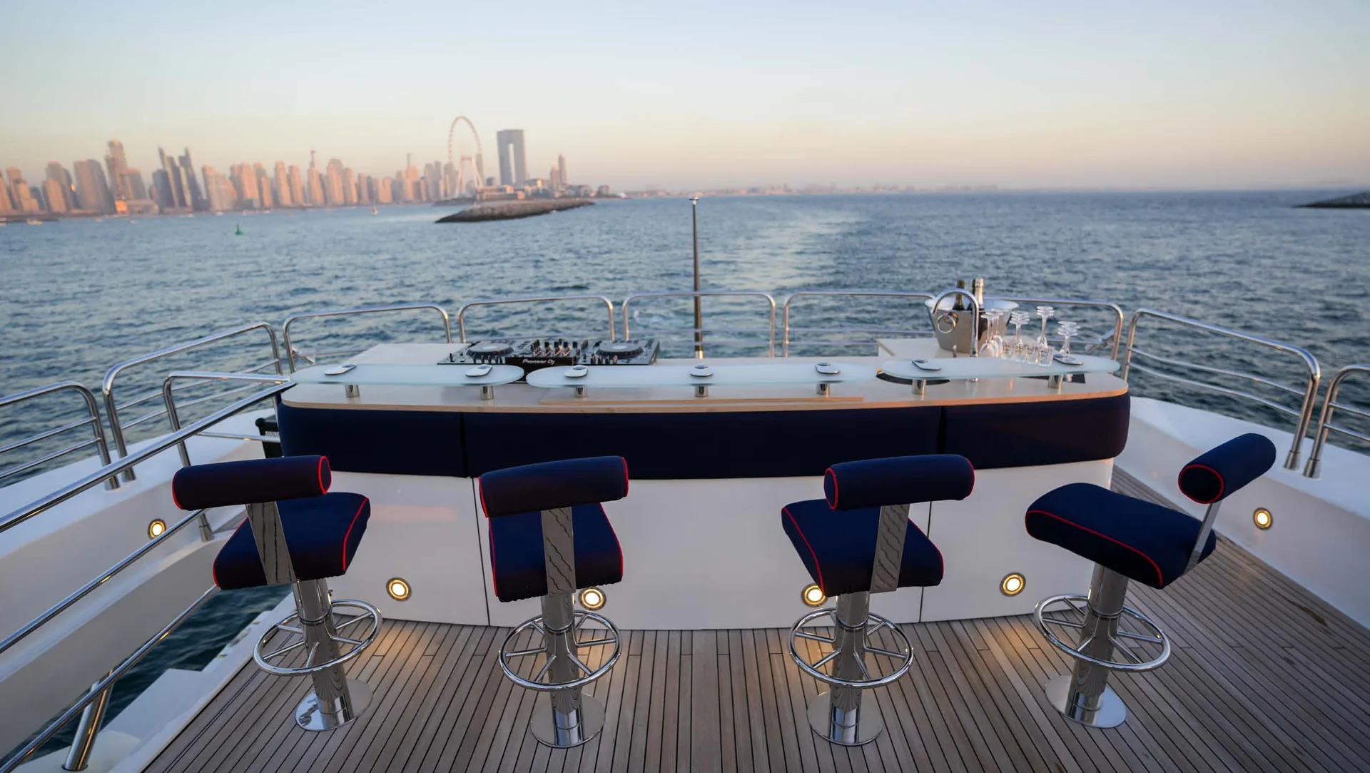 Lucien - photo 40 yacht charter Cannes